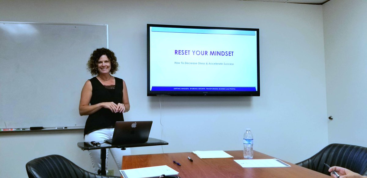 Excited to be here with Christine Allee of #alleecoaching for an informative #lunchnlearn on how to reduce #stress and elevate #success!

#laxcoworking #coworking #coworkingspace #workshop #laxcoastal #yourlocalchamber