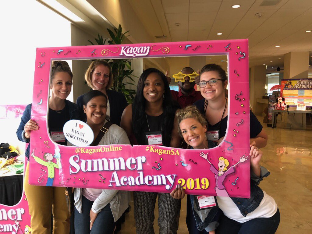 Enjoyed meeting Dr Kagan! <a href="/KaganOnline/">Kagan Publishing & Professional Development</a> #KaganSA #PrideIn5