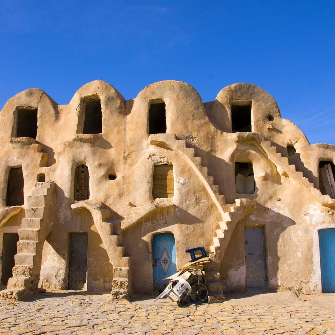 scbholidays's tweet photo. Tunisia has vibrant towns, stunning beaches, traditional souks and of course, the Sahara desert!

Find your perfect Tunisian villa here - https://t.co/sSANzbBYON

#tunisia #sousse #tunis #berber #sahara #desert #sanddunes #holiday https://t.co/5nxnxQKyFr