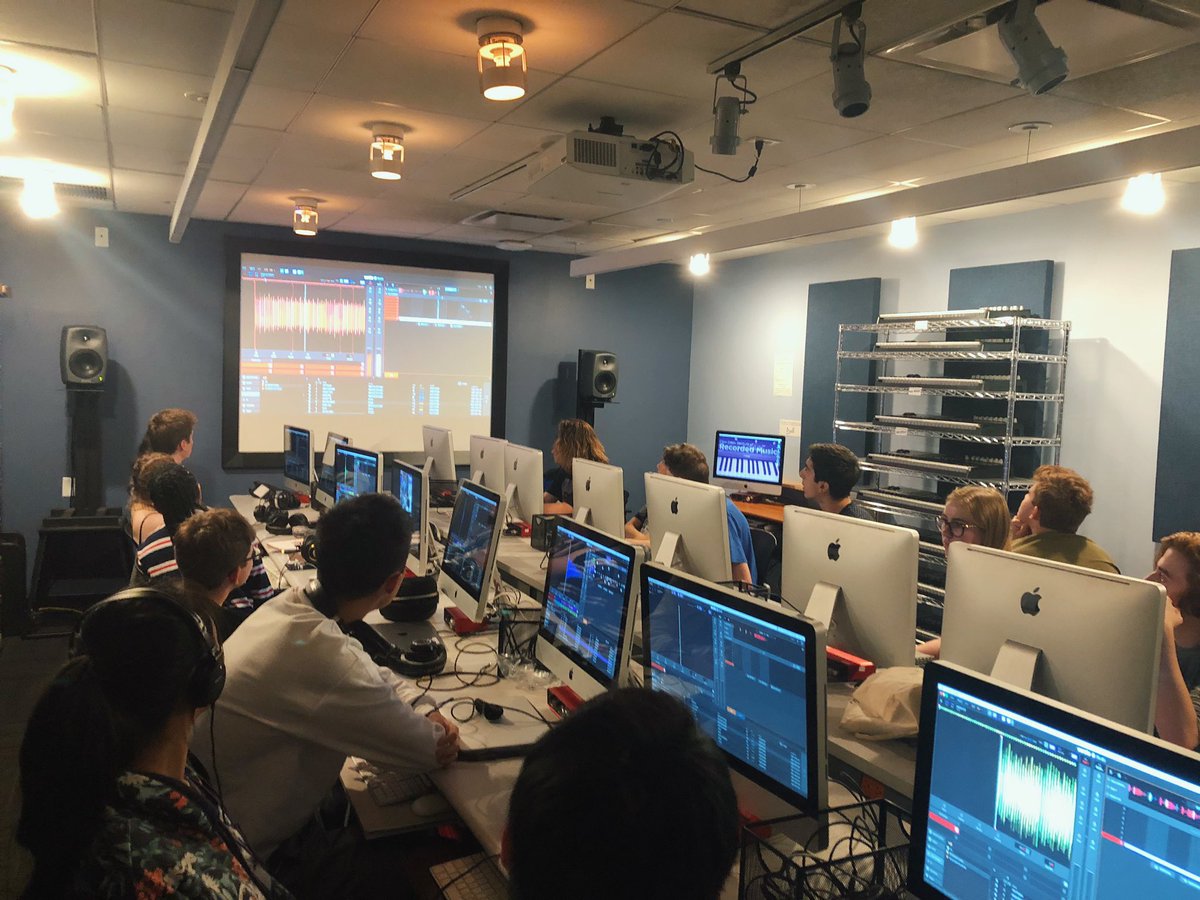 remusummerhs's tweet photo. Week 2 off to a strong start! With a tour of @Beats1 new NY studio, a @seratostudio tutorial by @opmiller1, and a music theory lecture by Professor @JeffPeretz, we’ve been blessed with a day full of music! https://t.co/Km9U53Yrr4