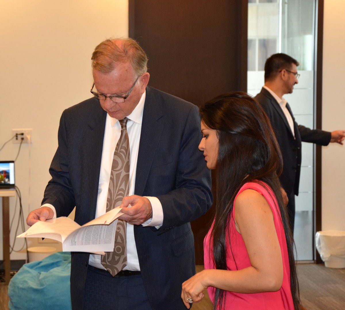 DermEngine's tweet photo. From an @SFU PhD graduate to CEO, @MaryamSadeghi, shared her journey and #MetaOptima’s growth with Minister @BruceRalston today! We are excited to contribute to #BCTech development in world-class #dermatology technology. @SFUResearch @SFUalumni @FAS_SFU #AI #machinelearning https://t.co/nLHBMOjaZy