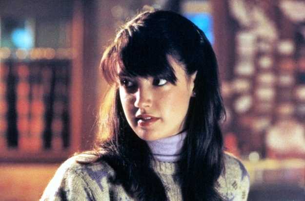 Happy 56th birthday to GREMLINS and GREMLINS II star Phoebe Cates! 