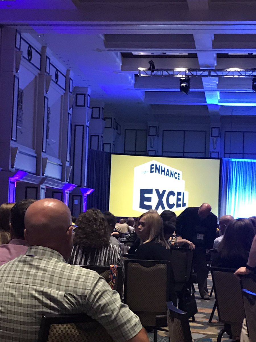 TriciaChmill's tweet photo. @thestrokeofluck Another inspiring session with Juli Dixon.  I’m inspired to empower more teachers to reach ALL learners! https://t.co/B34nOhMg0H