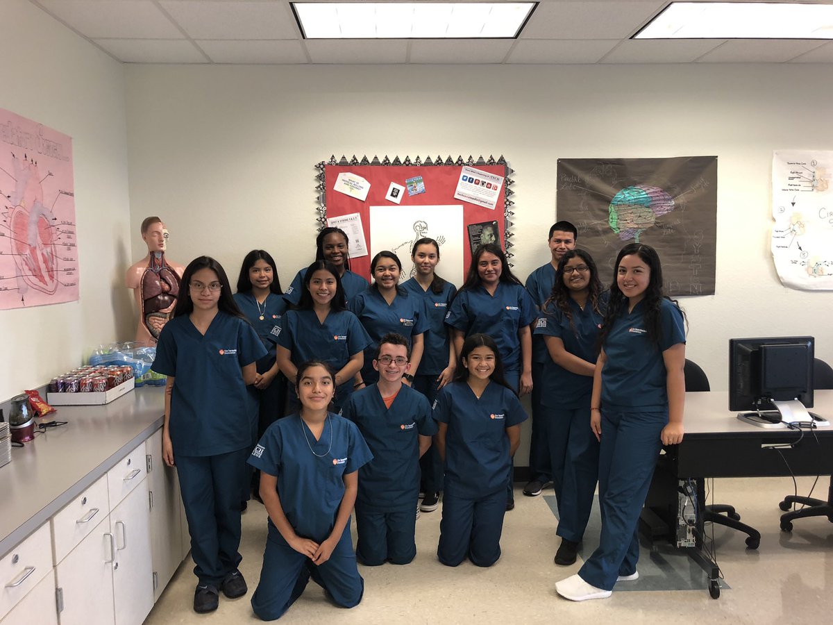 iTECH_College's tweet photo. Providing students with career-building opportunities with, our partner, the Immokalee Foundation.
@ImmokaleeFound https://t.co/j4dCrD0SYE