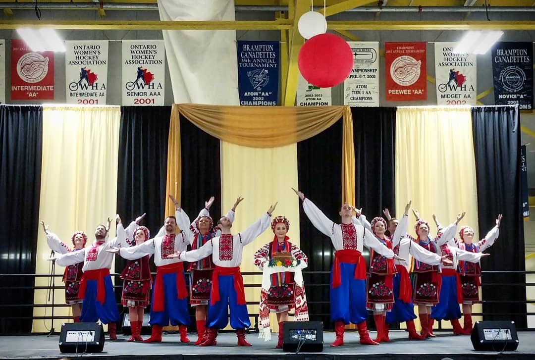 KalynaDanceUNF's tweet photo. Thank you @Carabram for hosting a beautiful cultural event! We enjoyed performing alongside other talented cultural groups! 😊😊 @Exp_Brampton
📸 Ola Kit
#brampton #carabram #experiencebrampton #multiculturalfest #bramptonmulticulturalfestival #pavilionofcultures #ukraine https://t.co/uJ49LuTKqN