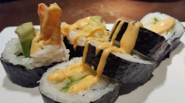 MaikoAustin's tweet photo. Life can be a roll. Make it a sushi roll. https://t.co/C8L5O8JigW