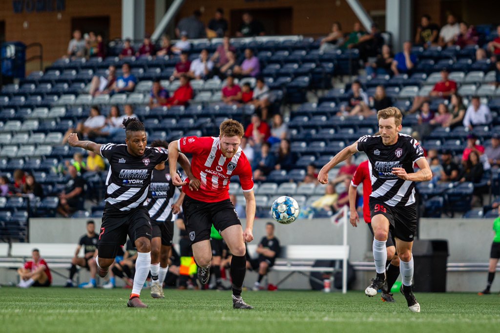 Danny Whitehall signed with Maidenhead United, so that’s 2 Bugs alums who have signed in England ahead of the 19/20 season. #3 is coming by the end of week... not bad.

<a href="/MUFCYorkRoad/">Maidenhead United</a> 

#BFCAlum #PRO