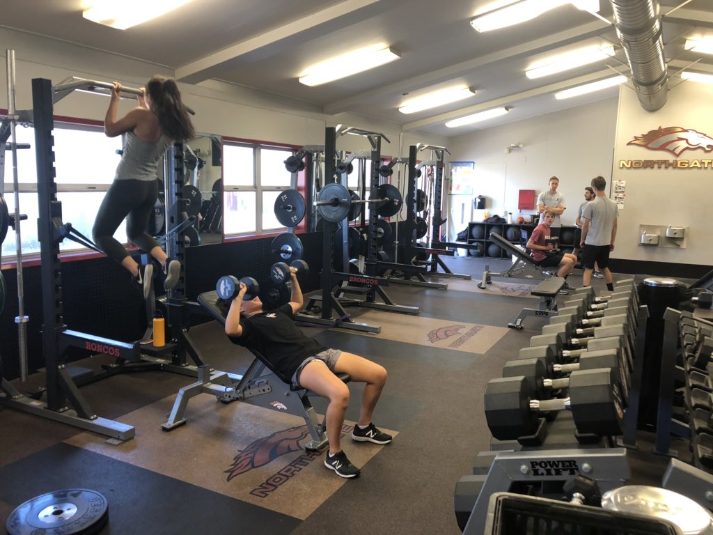 ngwsoccer's tweet photo. @ngwsoccer working out again ahead of the soccer season. https://t.co/0FtzJm72dR