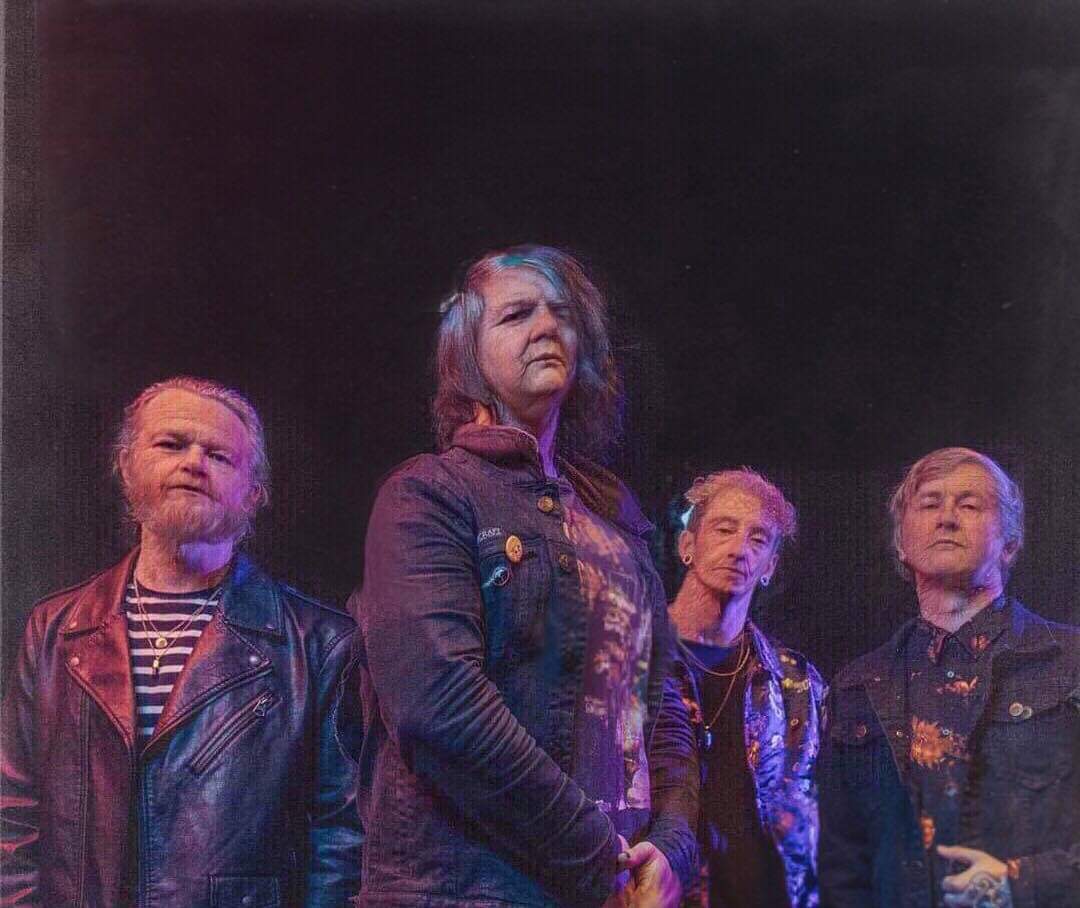 CoffinLordMax's tweet photo. Waiting for @SXMOctane @josemangin to play "Holy Water" by @TFP_tweets like... https://t.co/KyLoTPpCgC