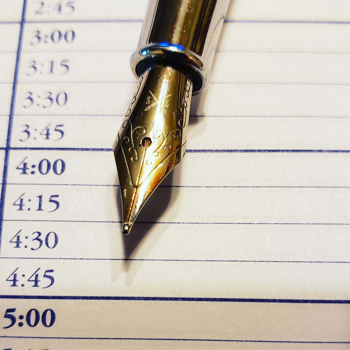 GentlemanRevie1's tweet photo. I love the close nib shots. What's your favorite shot of a pen? Close up of the @Scribe_Sword fountain pen nib
#pennerd #currentlyinked #penandink #fountainpenfriend #penlover #fountainpencommunity #nib #fpgeeks #penaddict #pens #pen #penporn #pensofinstagram #penoftheday https://t.co/5fFN1dLilV