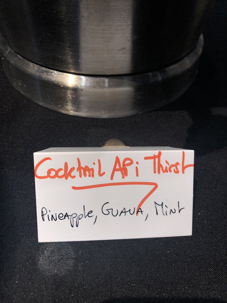 picsoung's tweet image. Once again #APIdaysSF is innovating 🎉

Alcohol free reception cocktail with some nice mocktails with funny names!

#api #APIdays