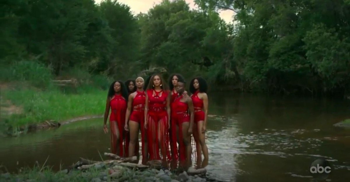 mefeater's tweet photo. #SpiritMusicVideo #TheLionKing 💕 https://t.co/o8fdunXgUh