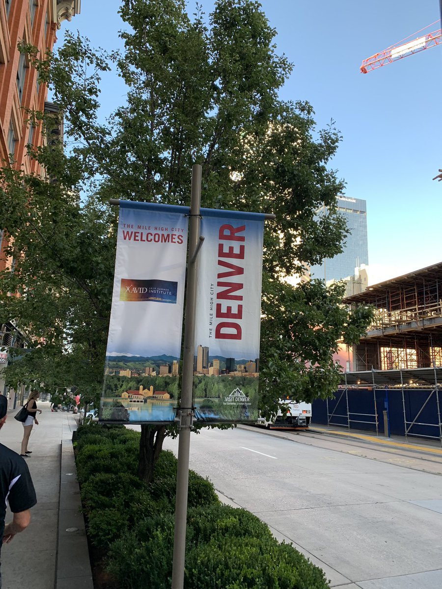 WrightMommyAHL's tweet photo. Checking out the Denver sights...”oh look, Target!”#trustyhuskies #CPSAvid #CPSBest #denver https://t.co/tuuIayvMwG