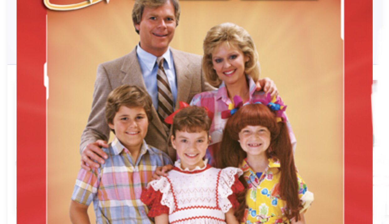 80sthen80snow Not Sure How Many Of You Will Remember This But Here Goes 80s Tv Show Of The Day Small Wonder 1985 19 Love The 1980s Visit Me T Co Eqikq9f9md Smallwonder Television