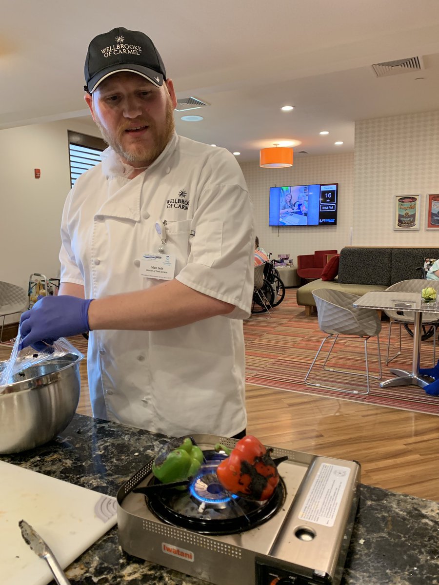 Carmel_WB's tweet photo. Chef Matt gave us a lesson on how to roast peppers. Finished off with a delicious snack for Chefs circle. #chefsrock #creativeveggiesnack @TrilogyLiving https://t.co/K23donPIJc