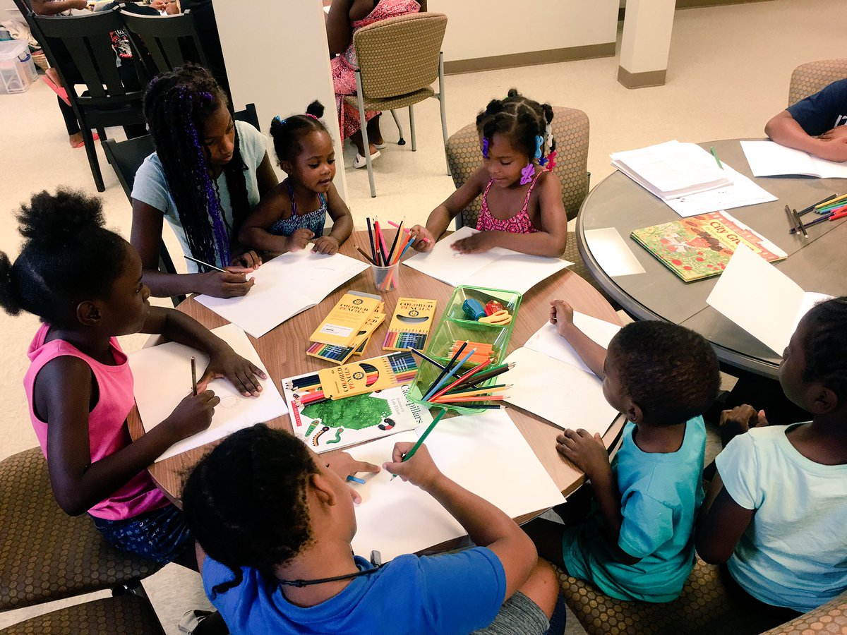 WayneRESAELA's tweet photo. An inspiring and engaging afternoon spent at River crest Apartments in #Detroit launching the first #LitLabPopUp in Wayne County with Community partners @detroitpolice cadet program @DetroitBCDI and @WayneRESAELA #WayneLiteracy #MichiganLiteracy @MAISA_ISDs #SummerReading https://t.co/kosVIWifDy