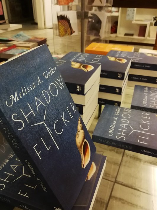 KaravanPress's tweet image. ‘I suffered from anxiety myself &amp;amp; it’s not something we talk about a lot. There's shame attached to it. I wanted to explore that in #ShadowFlicker. Kate has to forgive herself for being damaged. She finds the place from which she can lift herself up.’ @MissyVolker