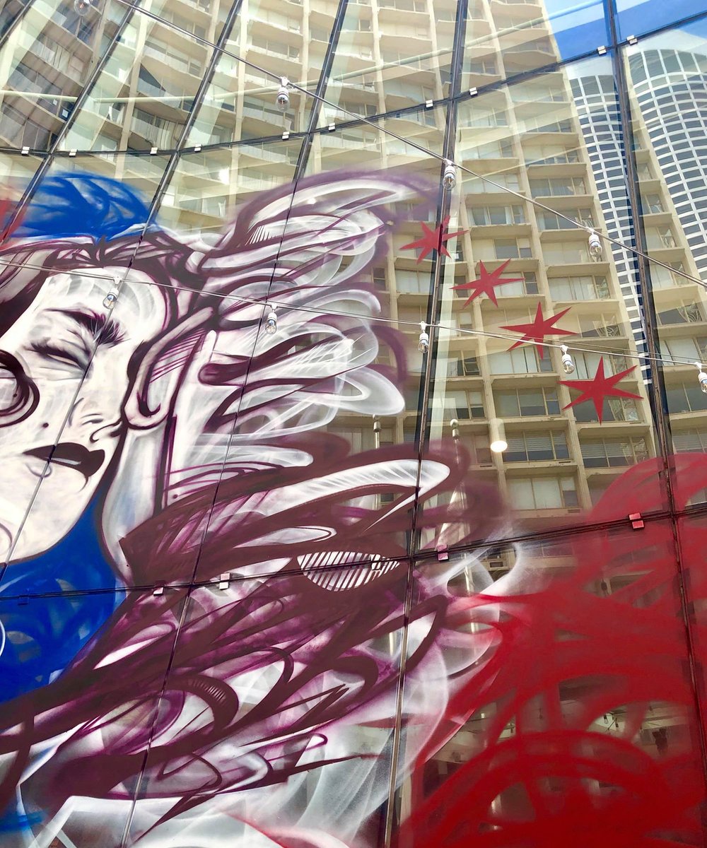artist_replete's tweet photo. Our new mural for the #sofitel brand located at their #Chicago location is now up for the remainder of the summer. Created by @ginsengwnoodles w/ help from #Afeks || Be sure to check it out the next time you're downtown 🇫🇷🍷 https://t.co/Sx7gseX8ft