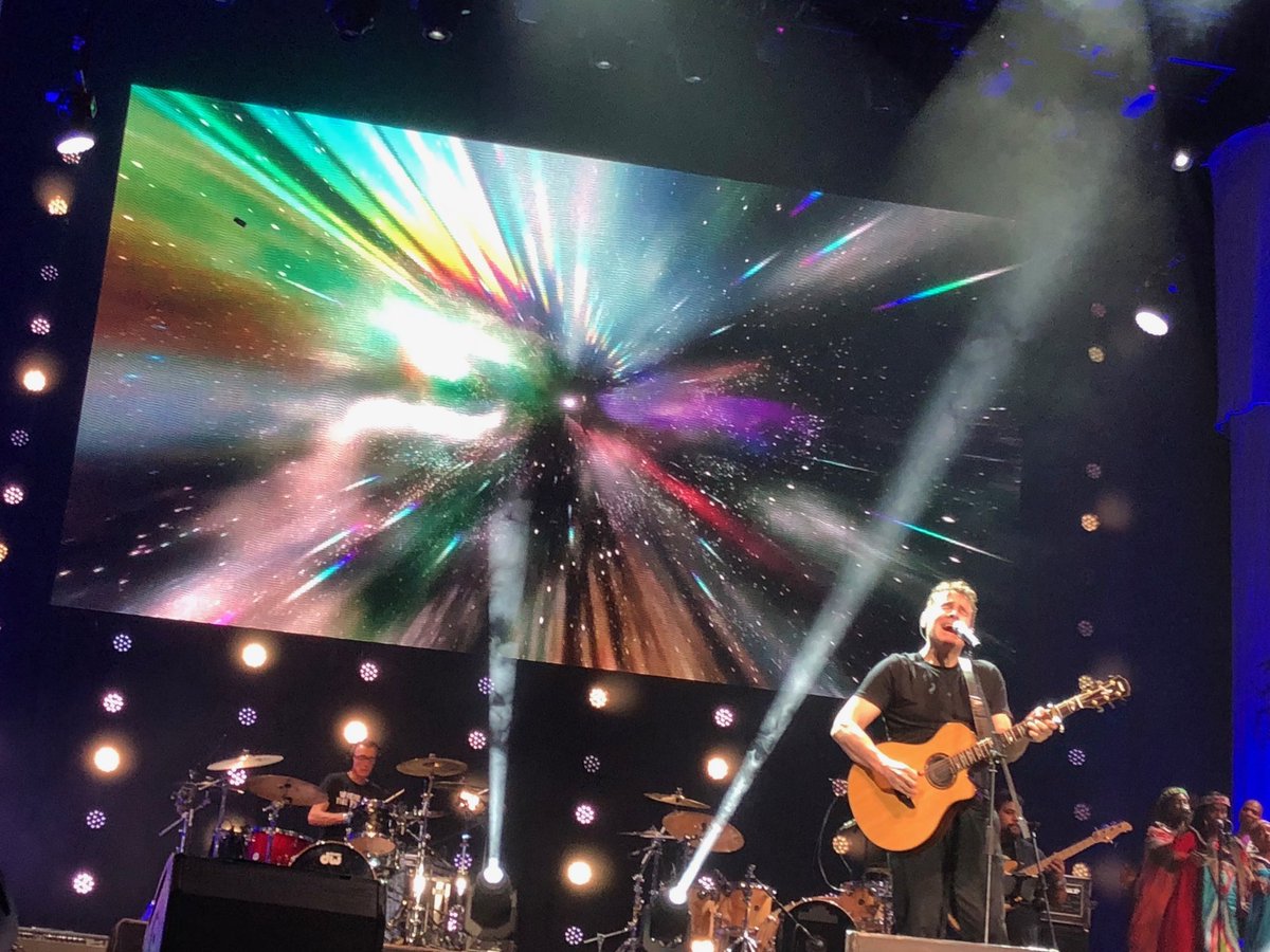RIP #JohnnyClegg ! This photo was taken at his last concert in Johannesburg. Privileged to have seen this legendary soul perform live.

Amazing to see such unity amongst South Africans on Twitter as his passing is mourned and his life is celebrated.