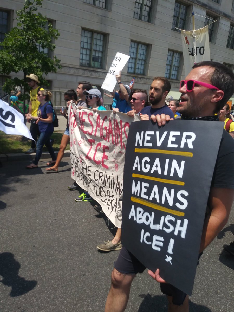 CosechaDmv's tweet photo. Three streets around the ICE Hq in #dc, the front doors, and the parking garage were SHUTDOWN today! And 12 folks arrested inside.
#AbolishICE #NeverAgain #CloseTheConcentrationCamps @NeverAgainActn @CosechaMovement @cnnbrk @ABC7News @wapo @wusa9 @WNBC https://t.co/kmU1PCfXuN