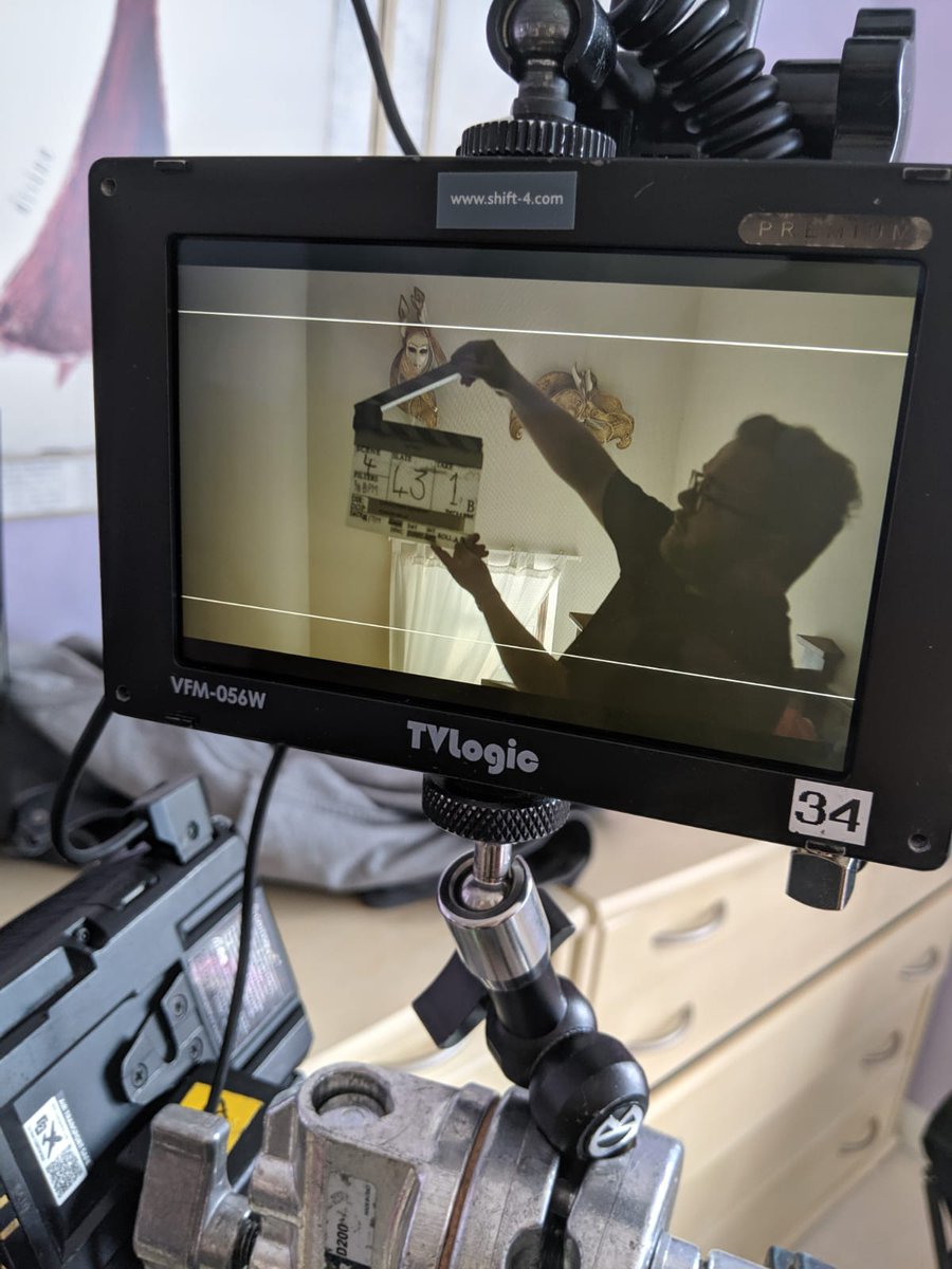 RetreatFeature's tweet photo. Day 2 of #RetreatFeature #filming and today was set in Jane & Jamie's house (special thank you to @AndreaBCCoach for letting us take over for a day). #ProductionDesigners Amie & Zara did a fantastic job! 👍 https://t.co/TnLw6OPADA