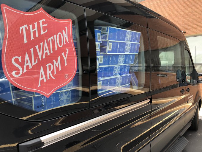 View image on Twitter