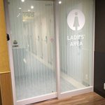 これは女性も安心!？カードキー式女性限定エリア有の完全個室ネカフェがこちら!