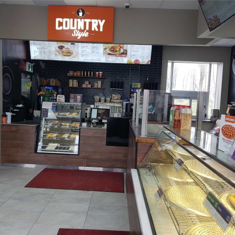 buyandsellabiz's tweet photo. #CountryStyle & #PizzaPizza Combo #ForSale on BizON, check it out - https://t.co/bqNzcNnS5S #franchiseforsale #SearchOnBizON #betheboss #beafranchise #ownafranchise | Location: #Scugog, #Ontario, #Canada (#DurhamRegion) | Asking Price: $349,000 CAD https://t.co/uMVkXHKslj