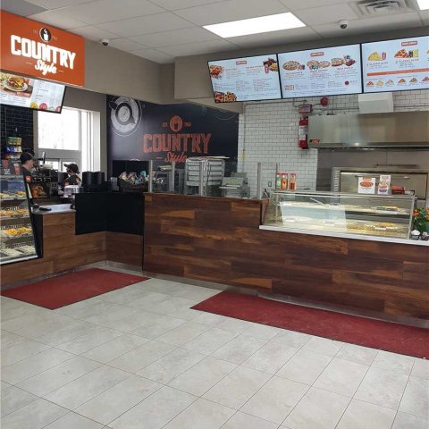 buyandsellabiz's tweet photo. #CountryStyle & #PizzaPizza Combo #ForSale on BizON, check it out - https://t.co/bqNzcNnS5S #franchiseforsale #SearchOnBizON #betheboss #beafranchise #ownafranchise | Location: #Scugog, #Ontario, #Canada (#DurhamRegion) | Asking Price: $349,000 CAD https://t.co/uMVkXHKslj