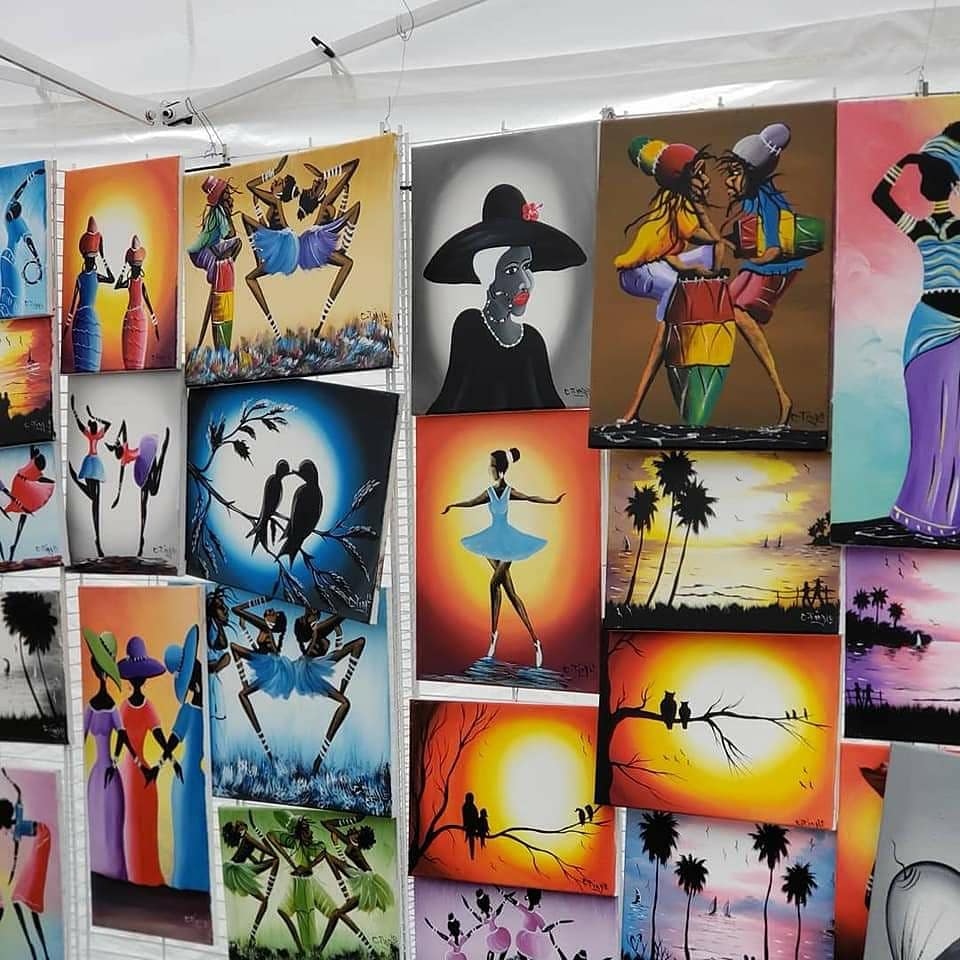 BantuFestChi's tweet photo. Irie Paintings is the #painter responsible for the amazing #artwork on our @BantuFestChi flyer!

He will be representing at #bantufest2019 with his #glorious work 🙌🏿

Check him out! https://t.co/FZ9C96y5Bw