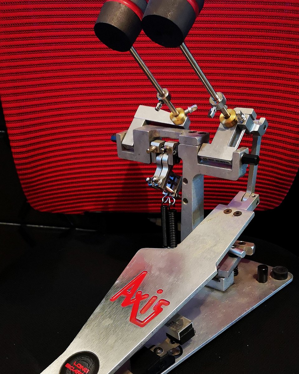 camondrums1's tweet photo. What double pedals are you playing!?

#doublepedals #metaldrummer #drummer https://t.co/GaH0rUP4sZ