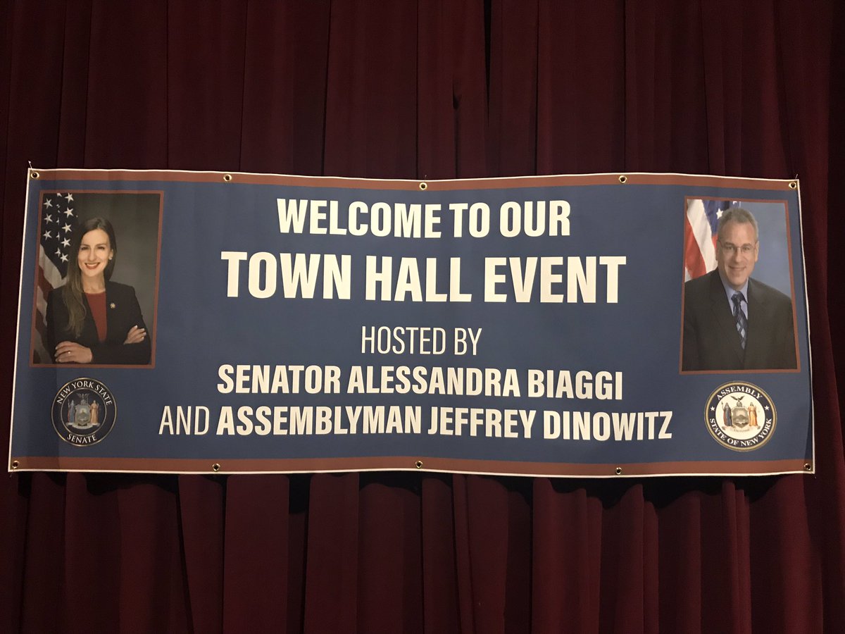 SenatorBiaggi's tweet photo. We’re here at @RiverdaleYMYWHA getting ready for tonight’s Town Hall! We’ve got #BiaggiBills info, #KnowYourRights materials, housing and tenant protections info, updates on the styrofoam ban, and more. See everyone very soon! #Explore34 https://t.co/iaZr1rOnhJ