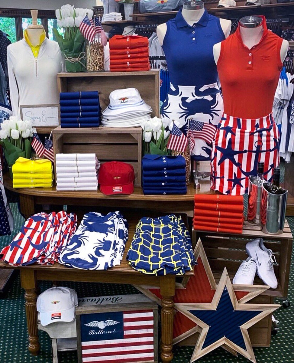 There’s nothing we love more than a patriotic SE display ❤️🇺🇸💙 #segolf