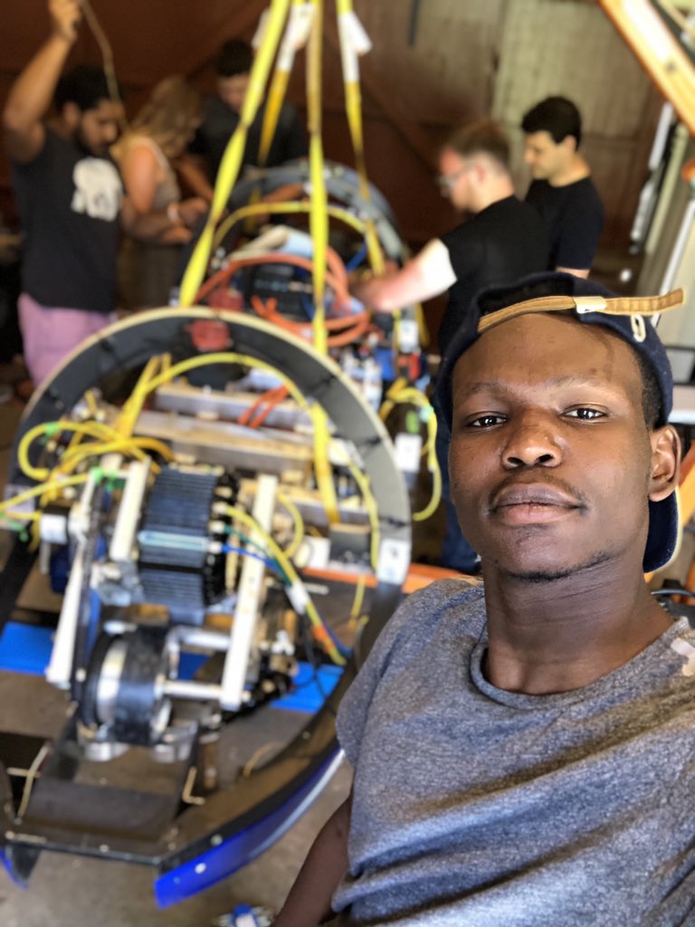 uWinLoop tweet media