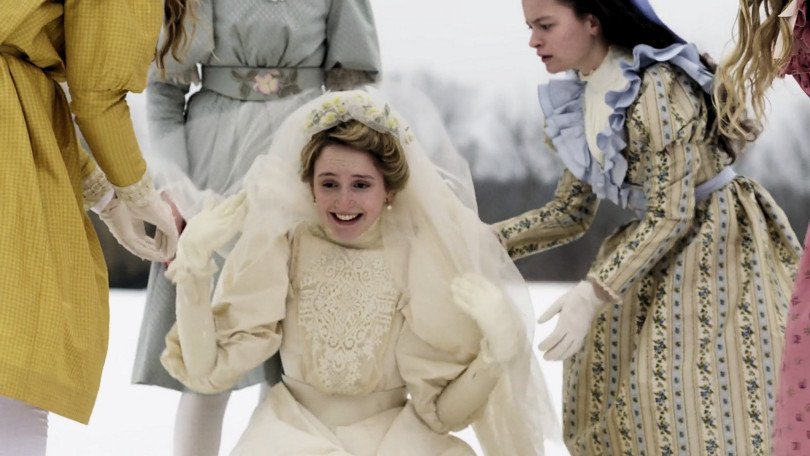 spidwrkage's tweet photo. só essa cena já devia ser motivo suficiente pra vocês assistirem a série!!! prissy fugindo do casamento, percebendo que ainda não é hora de abandonar a juventude e os estudos e todas as meninas a apoiando, É LINDO

PROMOTE ANNE WITH AN E https://t.co/jJkV2VTZZ3
