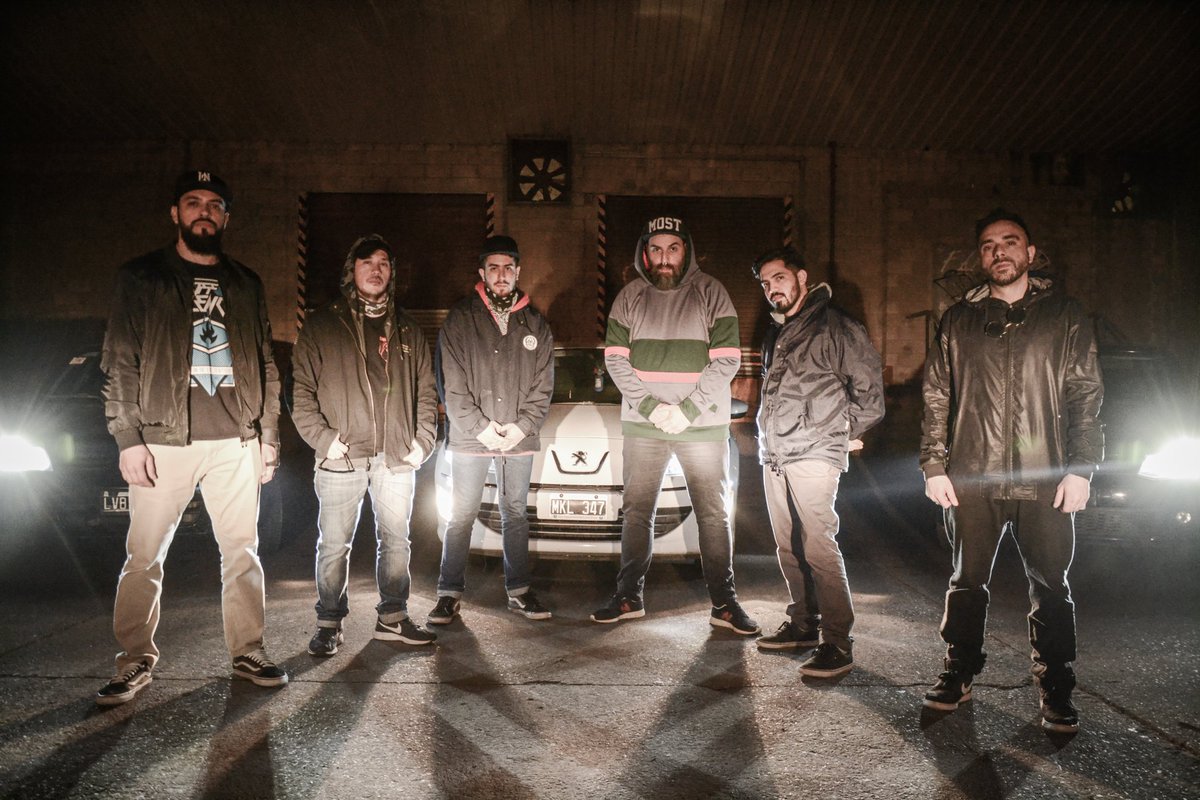 offsilence_band's tweet photo. ●●RODAJE ON●●
Próximamente "ROOT$" de @off_silence_band feat @darek_mobb .
•••••••••••••••••••••••••••
FOTO : @monography_ph
•••••••••••••••••••••••••••
#OffSilence #Band #Banda #Music #Música #Song #CrowHead #WastedTalent https://t.co/bxTKdU7zhn