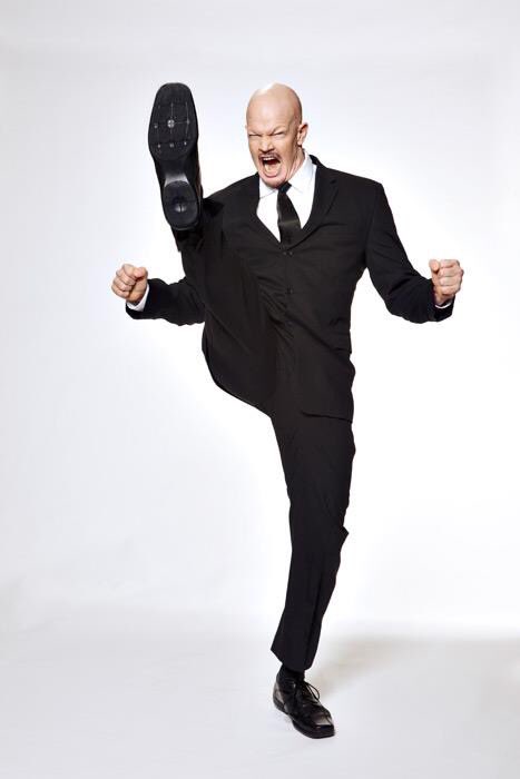 This is my instinctual reaction when I’m in line at Chipotle &amp; I see another customer reach over the glass to point at what they want.