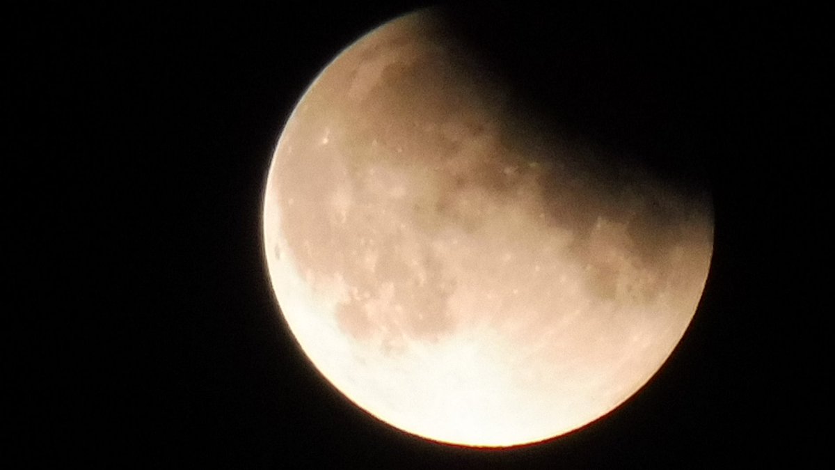 So sah die #Mondfinsternis in Solingen aus.