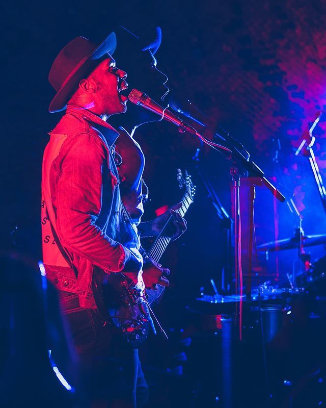 Mobley No. 02(fujifilm double exposure)
<a href="/mobleywho/">Mobley 🏴</a> .
.
.
.
.
.
.
.
.
.
.
please credit if you share or reuse 📸✌🏻
.
.
.
.
.
.
.
.
.
.
.
.
#concertphotography #austinphotographer #livemusic #texas #atx #austin #bnwmood #bnw #bnw_captures #bnwphotograph… ift.tt/2lEoL9n