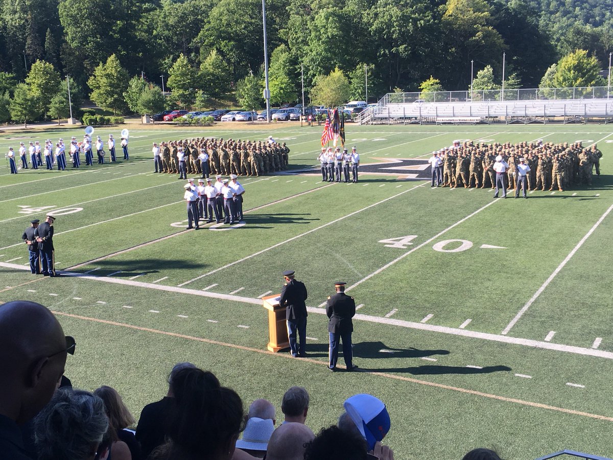 armywpchaplains's tweet image. US Army Chaplain, CH (CPT) Jeff Tilden is seen below performing an invocation for the #USMAPS #RDay #Parade. @JTilden is the senior pastor for the #westpoint #cadetchapel Sunday night service #SNS .

#GoArmy @WestPoint_USMA @GoArmyWestPoint @WPAOG 
Photo taken by CC (1LT) Keanu.