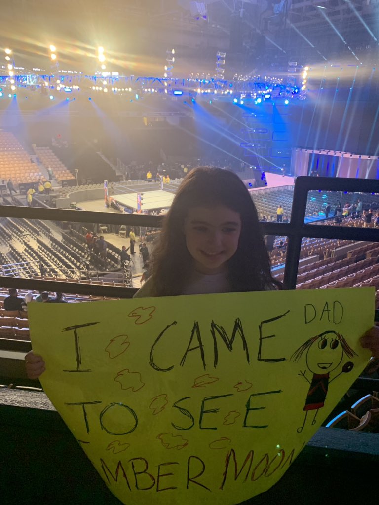 Daddy Daughter day capped off by some good old fashioned wrasslin’ #smackdown #wwe #wwesmackdownworcester #dadforthewin
