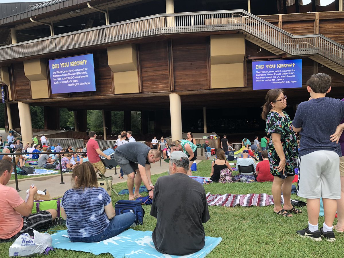 HelloItsMsO's tweet photo. When I got tickets to see @alyankovic with the @NSOtweets at @Wolf_Trap it was April. I expected it to be hot. Not this hot. 🥵 #teacherselfcare #isitreallythough #itshot https://t.co/gPjYJ83MjA