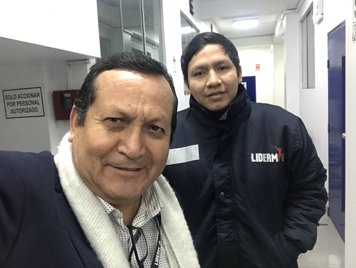 MagooCPCh's tweet photo. Liderman Alex Rengifo Saavedra, 6 meses con nosotros, indica que de todas maneras hará línea de carrera porque se siente como en familia y le gusta el ambiente laboral BZ https://t.co/QoCwnthzf1