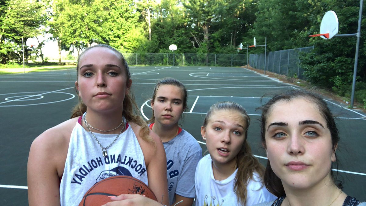 girgy5's tweet photo. Some of my favorites of all time @GabbySousa9 @hannahmmcg @KendiBarnard @ariaoconnell still “Teaming it up!” Even when it’s over.  @BDS_Basketball #BDStough #BDSfam #FOREVERaBBALLfam https://t.co/VJv2RW3bPK