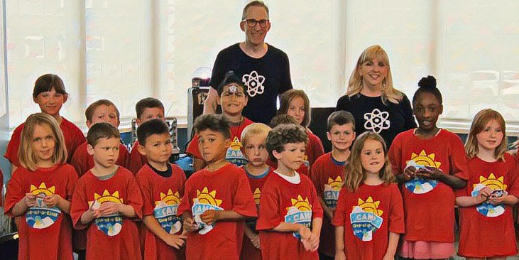 ScribbleBand's tweet photo. Wednesday is Friendsday: Jim, Jayne and the Friends of the Day @grpl #GrandRapids #SummerReading #MissionFun #Friends https://t.co/lUkN2VKpoD