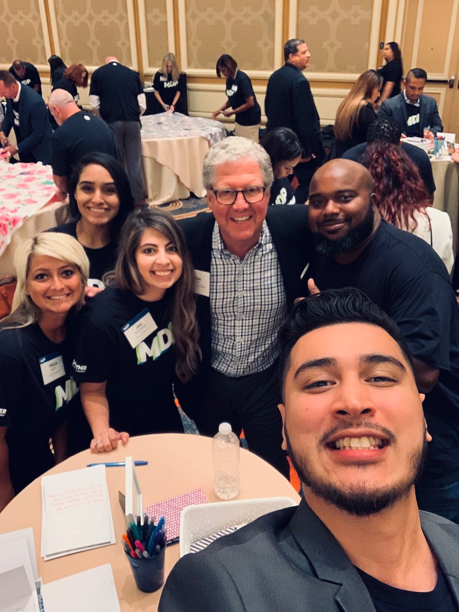 Day 2 of MDP! Making a difference with @brianjshay writing thank you notes for Sons of the Flag! #MDPLife2019 <a href="/PaulaVofGLM/">Paula</a> <a href="/ATTMichiganAve/">AT&T Michigan Ave</a> <a href="/AerieMe/">Aerie Cervantes</a> <a href="/perez_helio/">Helio Perez</a> <a href="/TriciaMatz1/">Tricia Matz</a>