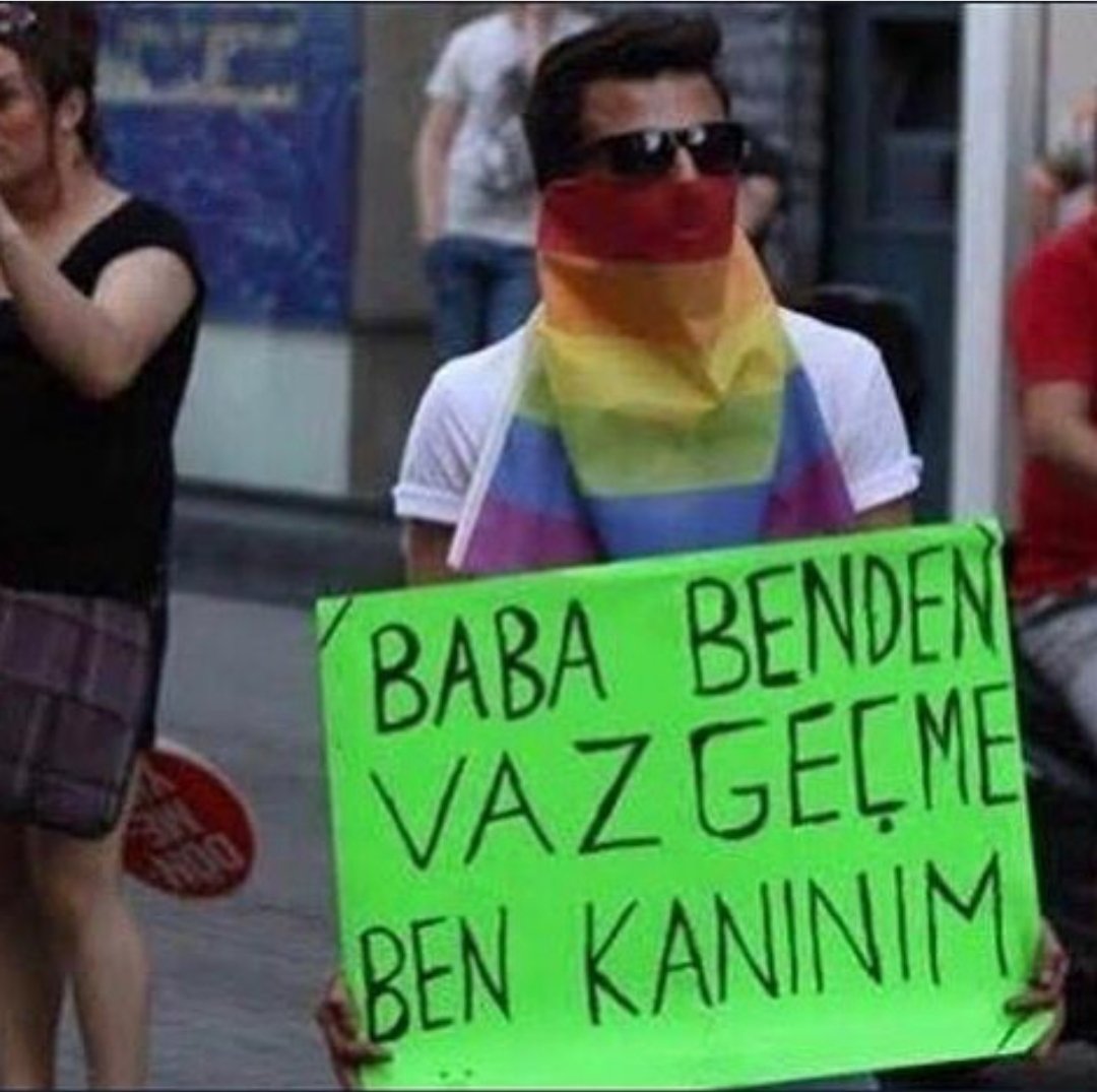CihatBinboga's tweet photo. anlık ben :( https://t.co/RrsRlBuTpw
