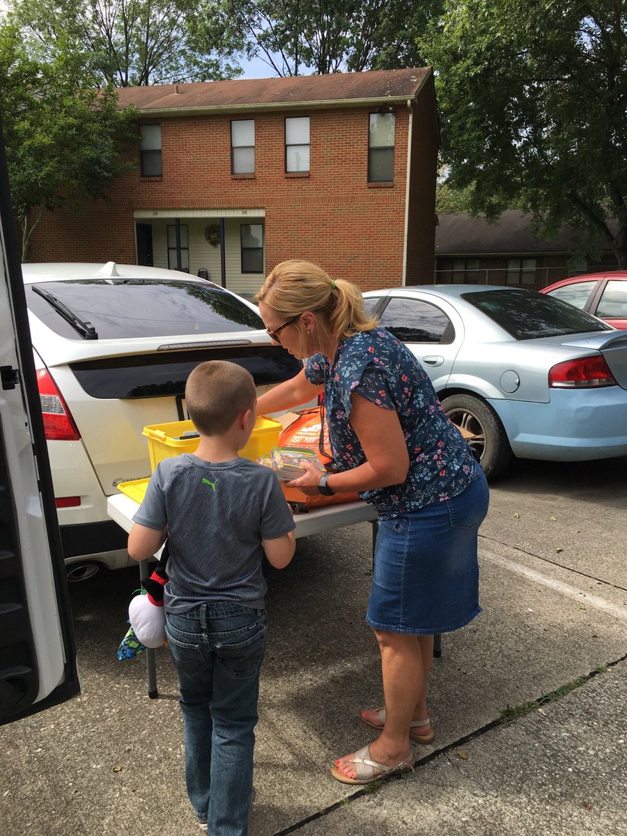 apelli2's tweet photo. Today we enjoyed being in two communities reading books with children who participated in the summer feeding program. Thank you @PowellCoSchools and @MCPS_KY for hosting @KyDeptofEd Staff to read and share free books. It was a joy to serve. #Read20WithMe. https://t.co/YhrpDZQZcS