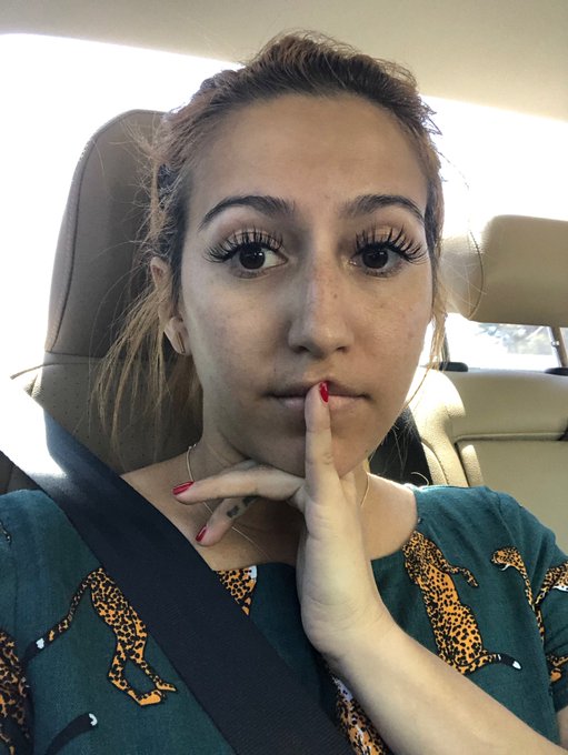 Got my lashes done by a new person and I deeply regret asking for a “dramatic look” these babies are