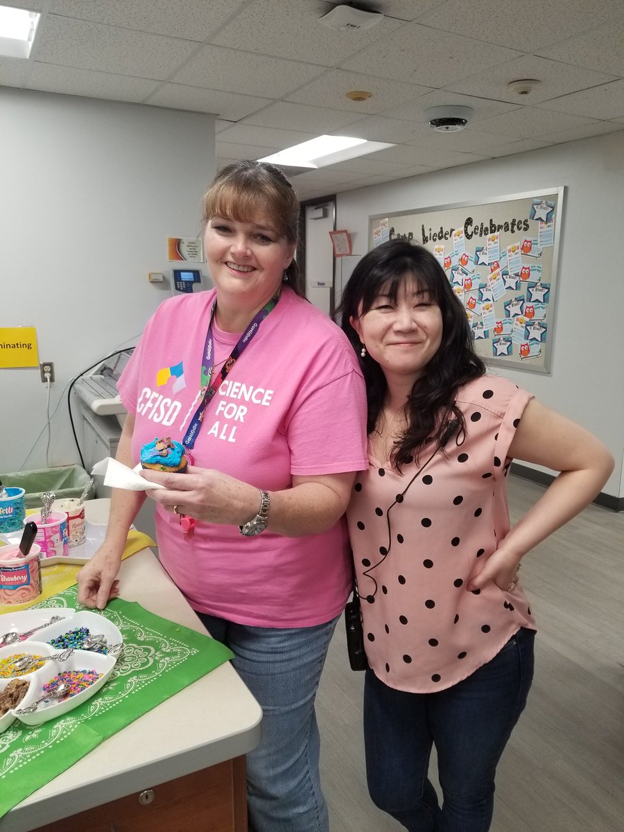 KaylaKMouton's tweet photo. At #CampLieder, our staff TAKES THE CAKE! Our teachers deserve so much for making our summer smooth and effective β€ #CFISDSpirit #LeopardsShine #CampSummit https://t.co/IFyHxnDzH9